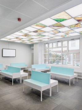 Martin Luther Hospital emergency room designed by ErtlundZull with Studio Loes. Production by ErtlundZull. Image by Studio Bowie, 2021. ErtlundZull