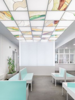 Martin Luther Hospital emergency room designed by ErtlundZull with Studio Loes. Production by ErtlundZull. Image by Studio Bowie, 2021. ErtlundZull