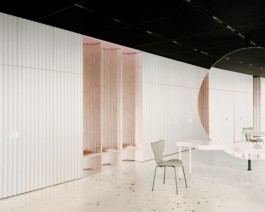 Furniture and interior design for the hair salon Organic Lifestyle in Berlin, 2021. Architecture and Design by Löser Lott Architekten. Planning and Product Development by ErtlundZull together with Löser Lott Architekten. Production and Installation by ErtlundZull. Woodwork by Bartmann Berlin. Photos by Simone Bossi. ErtlundZull