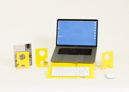 For book readers and cheese lovers! New Formage bookends come in a set of two. All pieces are cut from one big piece - every slice is uniquely different, carefully designed and individually cut to meet the most natural appearance. ErtlundZull