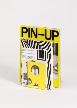 For book readers and cheese lovers! New Formage bookends come in a set of two. All pieces are cut from one big piece - every slice is uniquely different, carefully designed and individually cut to meet the most natural appearance. ErtlundZull