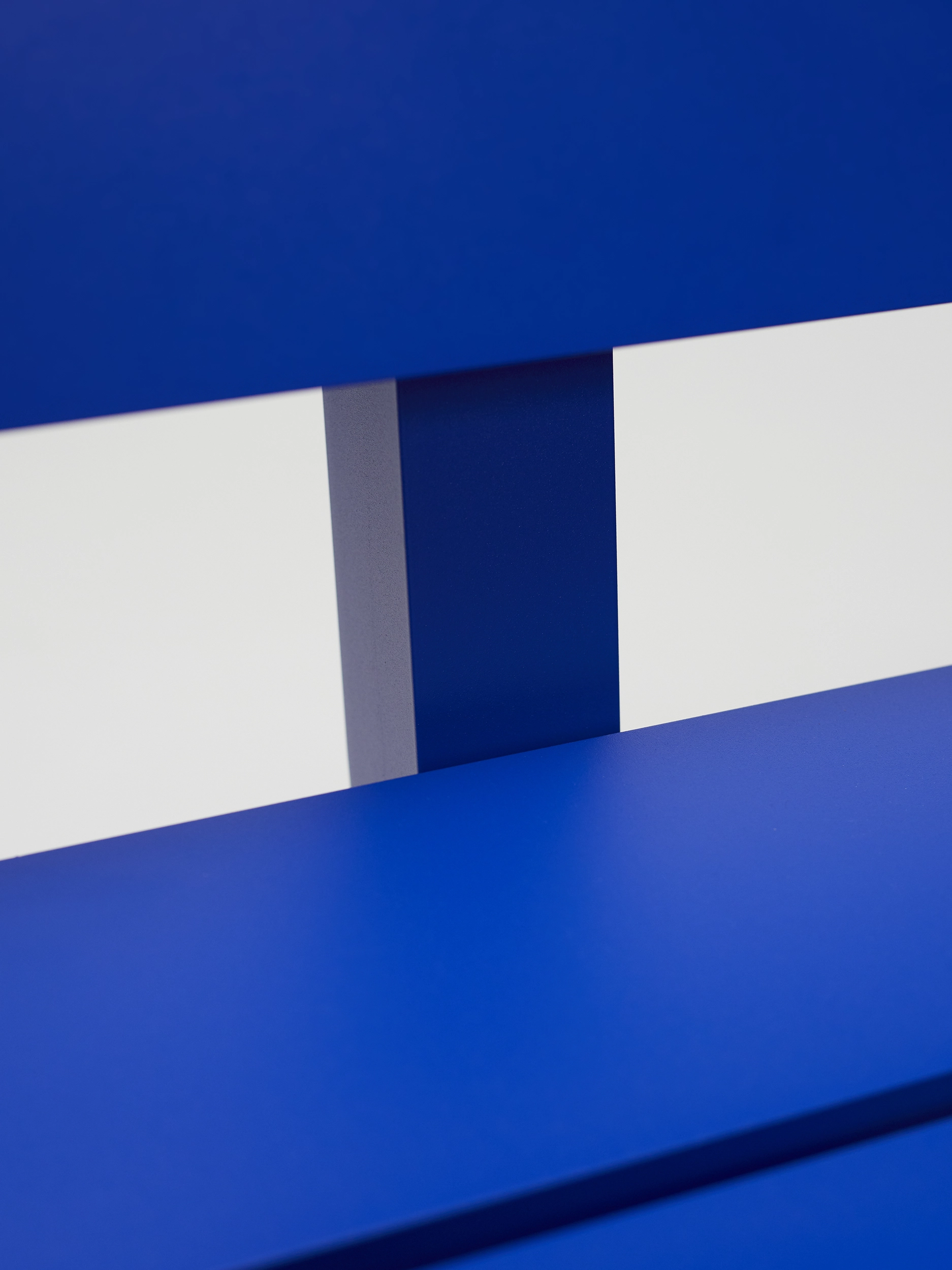 Detail from the big blue bench with backrest from the aluminium furniture series Pretending It's Wood. Designed by ErtlundZull. Photographed by Robert Hamcher. ErtlundZull